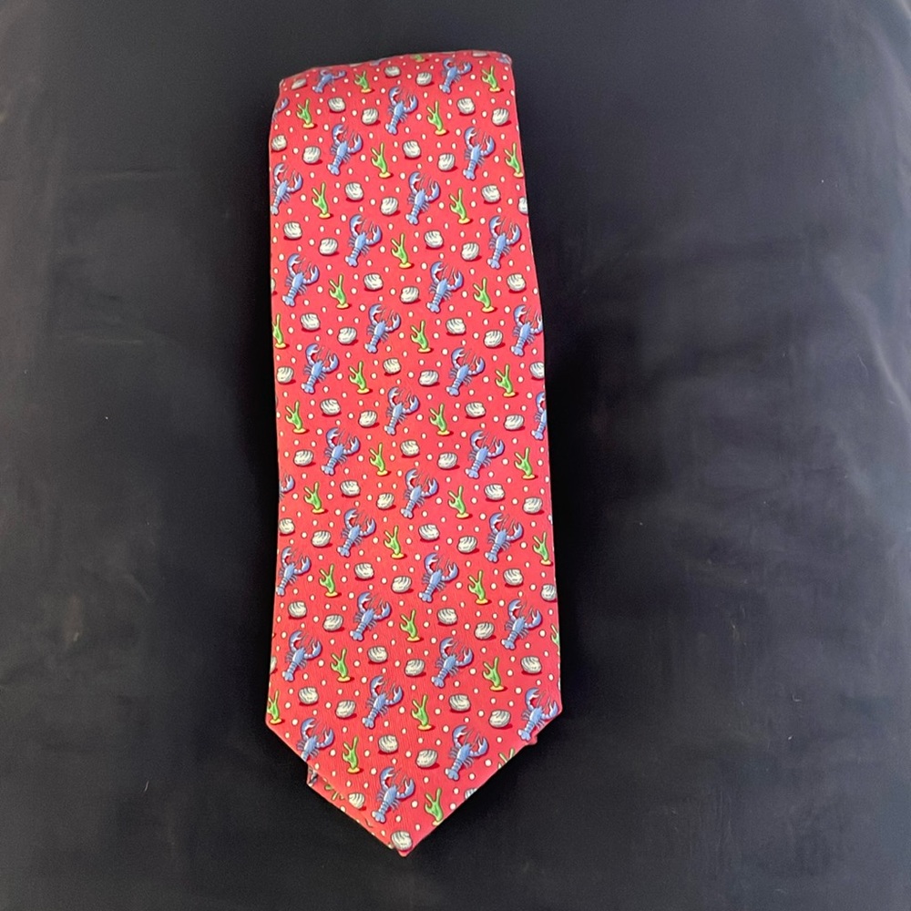 Designer necktie :  excellent pre-owned condition